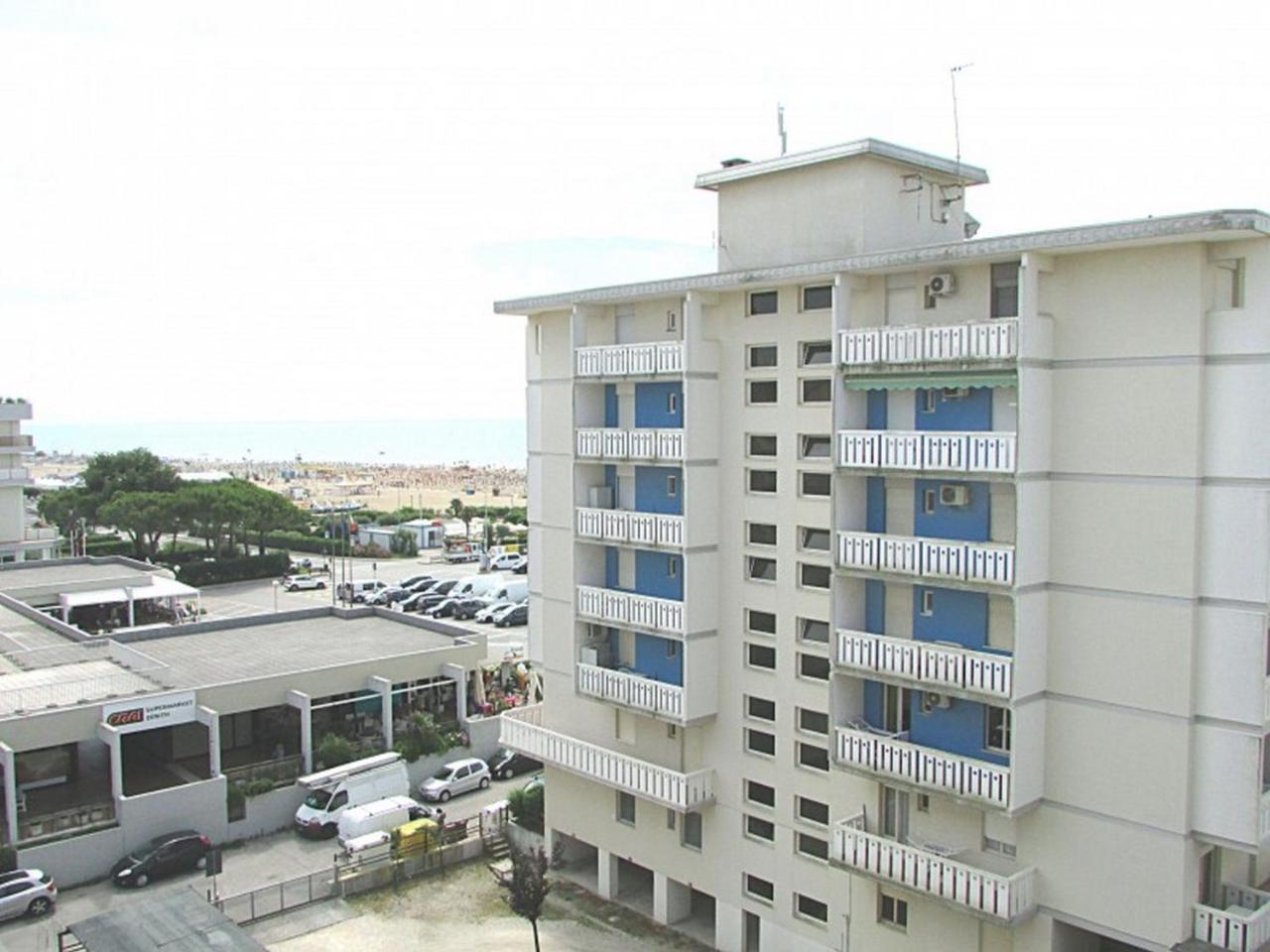 In 35335 Apartment *